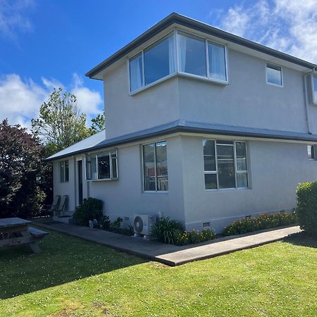 Charlesworth Villa - Christchurch Holiday Homes エクステリア 写真