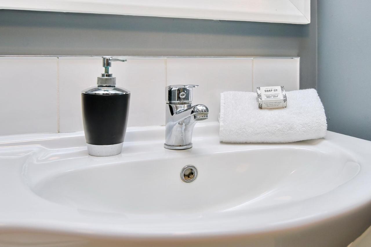 Charlesworth Villa - Christchurch Holiday Homes エクステリア 写真