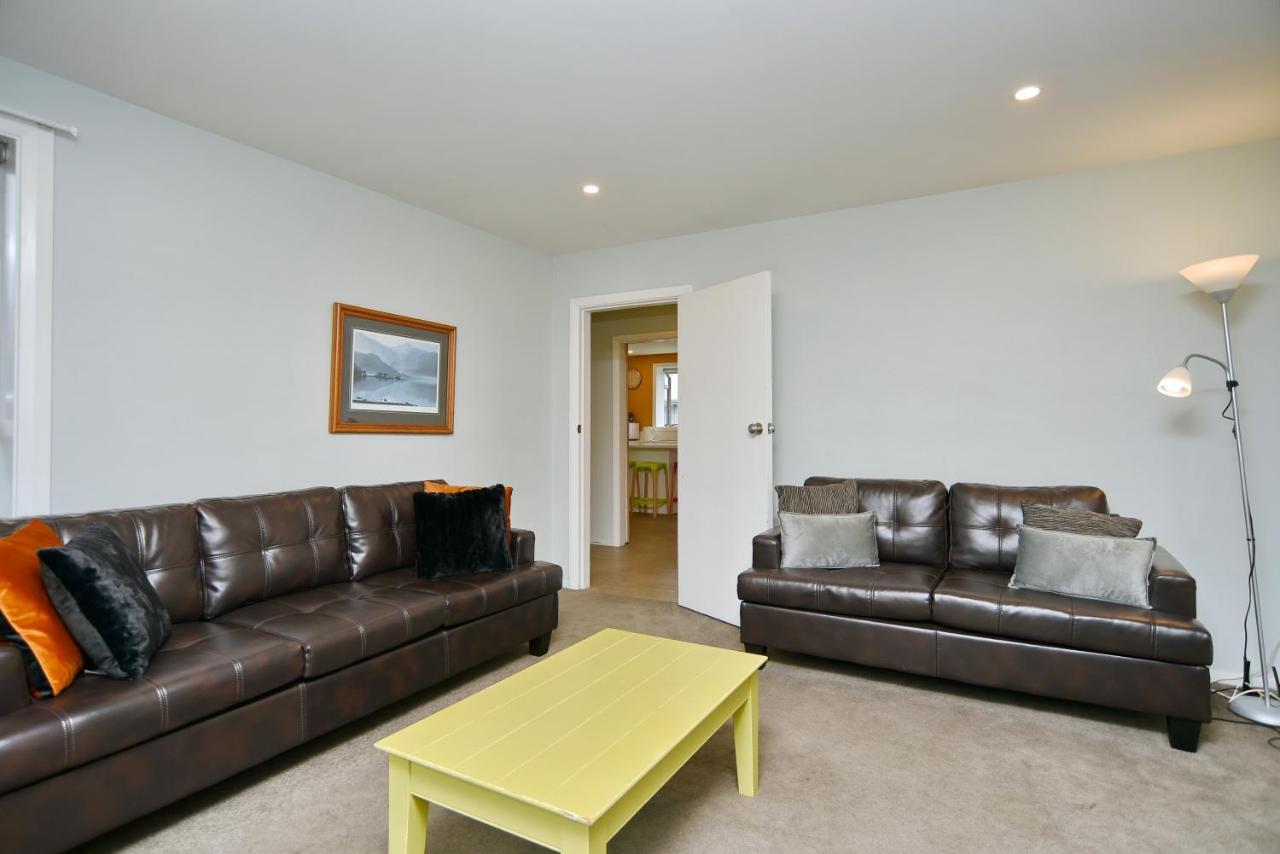 Charlesworth Villa - Christchurch Holiday Homes エクステリア 写真